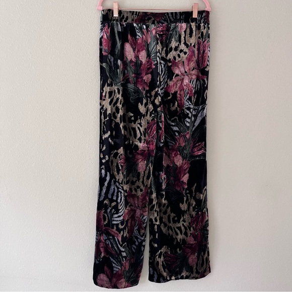 Chicos Wide Leg Pants Size 10 Velvet Floral Holiday Party Artsy - Picture 4 of 11